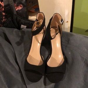 Women’s shoes